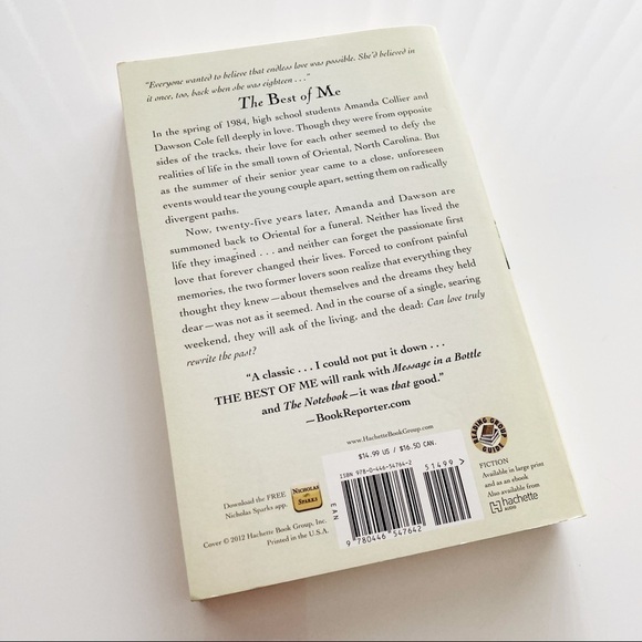 𝅺3/$20 Hachette Books THE BEST OF ME by Nicholas Sparks - Picture 2 of 8